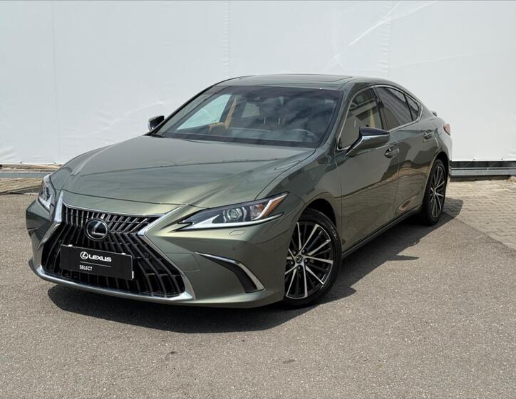 Lexus ES 300h 1