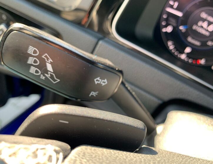 Volkswagen Golf 9
