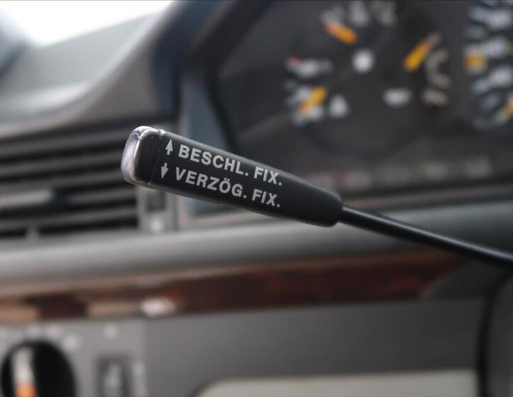 Mercedes-Benz 124 16