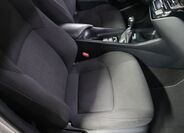 Toyota C-HR 13