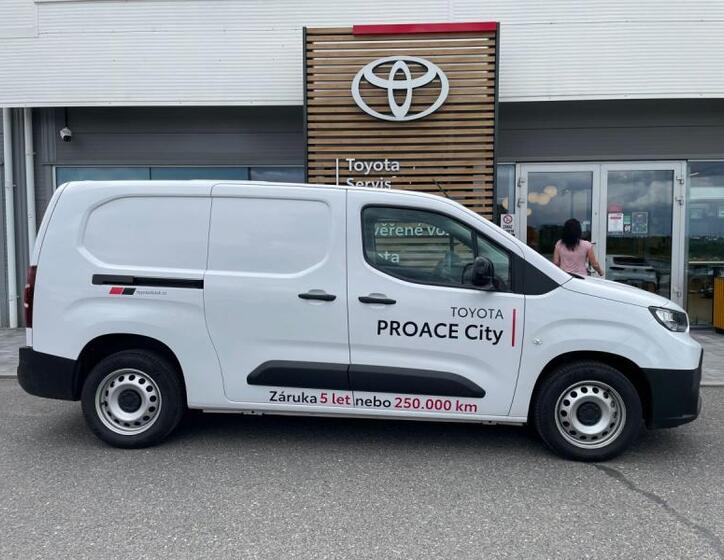 Toyota ProAce City 3