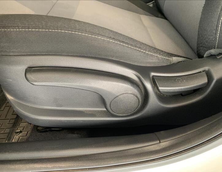 Hyundai i20 26