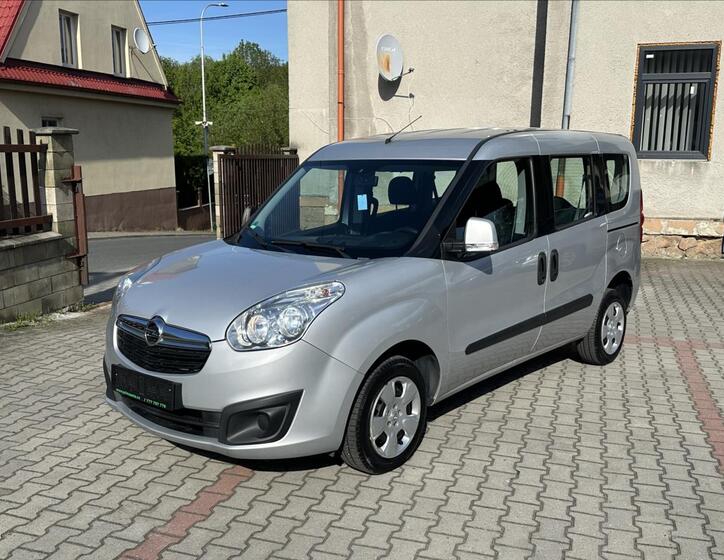 Opel Combo 8