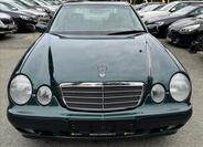 Mercedes-Benz Třídy E 1