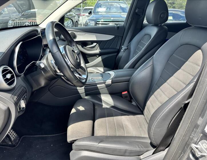 Mercedes-Benz GLC 10