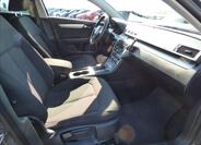Volkswagen Passat 50