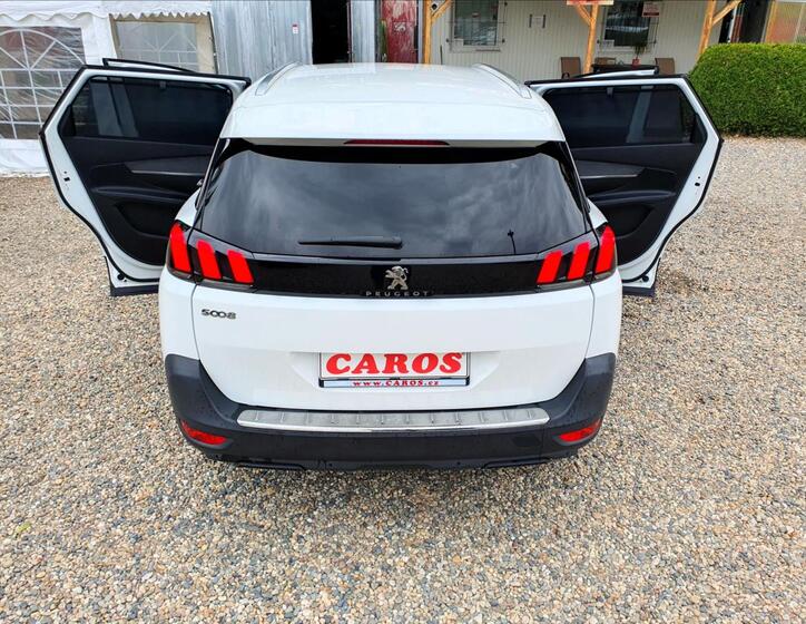 Peugeot 5008 44