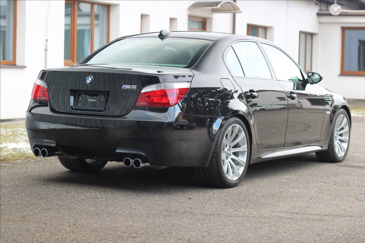 BMW M5