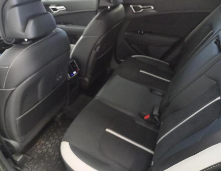 KIA Sportage 11