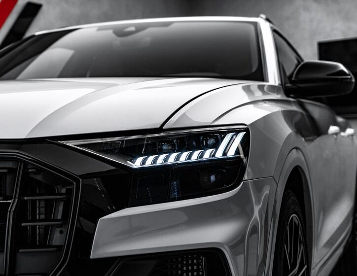 Audi SQ8 8