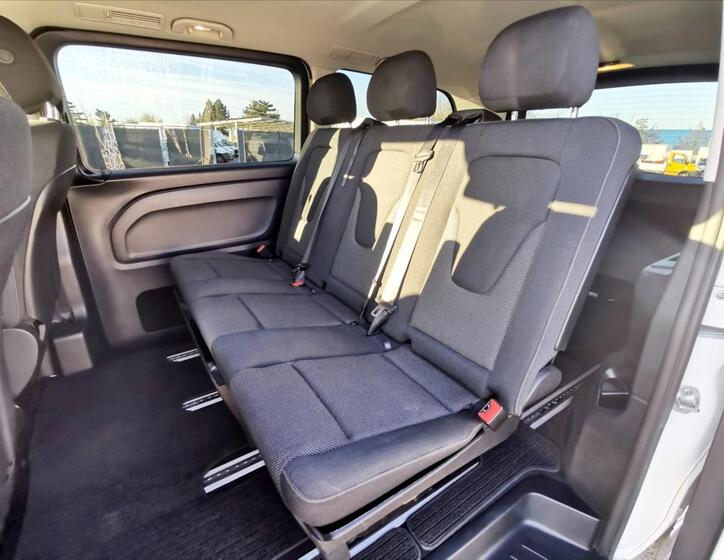 Mercedes-Benz Vito 19