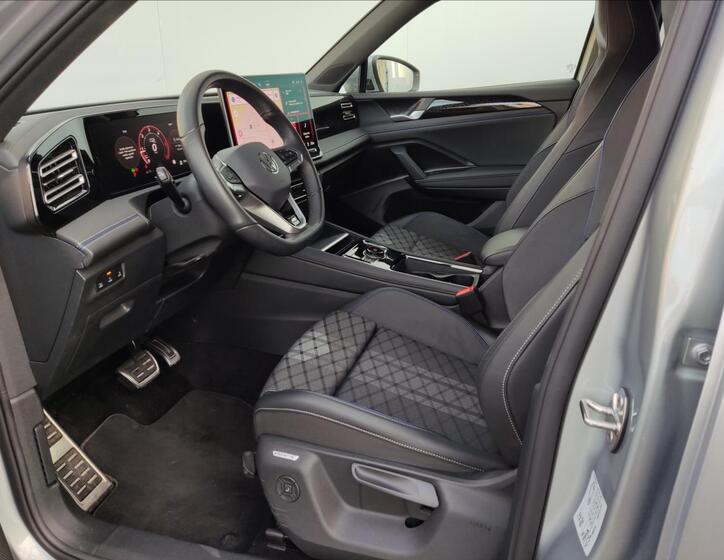 Volkswagen Tiguan 8