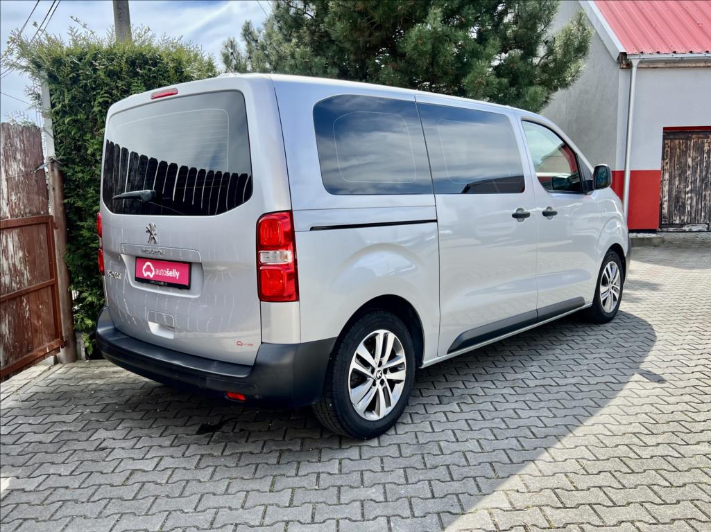 Peugeot Traveller
