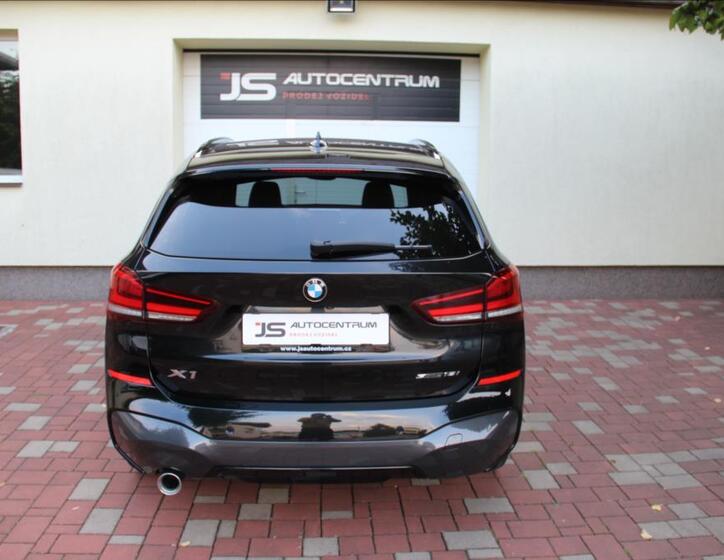 BMW X1 8