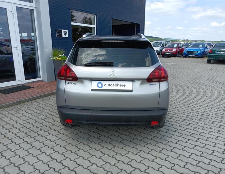 Peugeot 2008 11