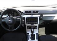 Volkswagen Passat 13
