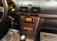 Toyota Avensis 19