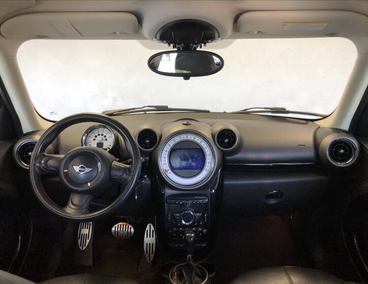 Mini Countryman 16