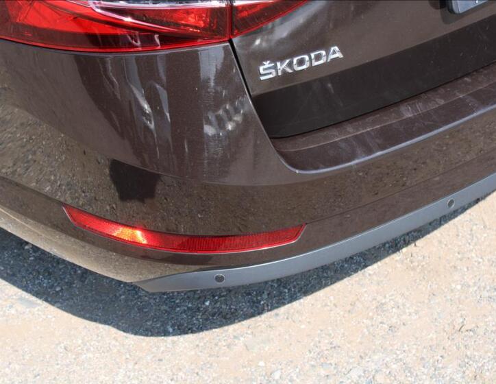 Škoda Superb 32