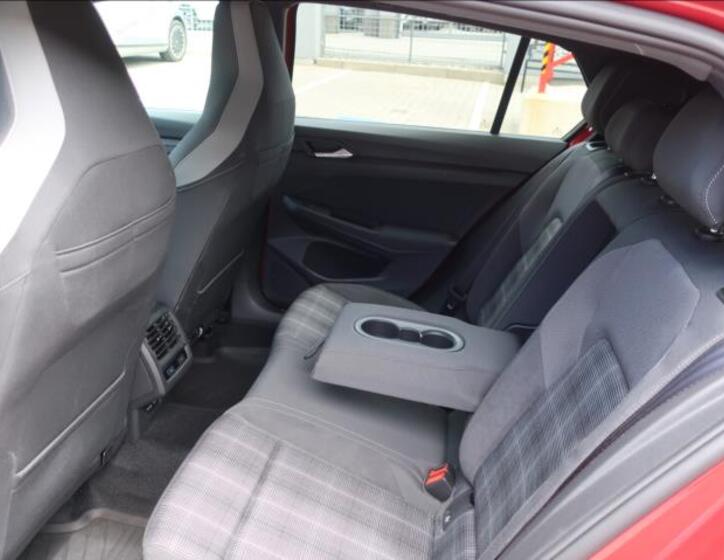 Volkswagen Golf 14
