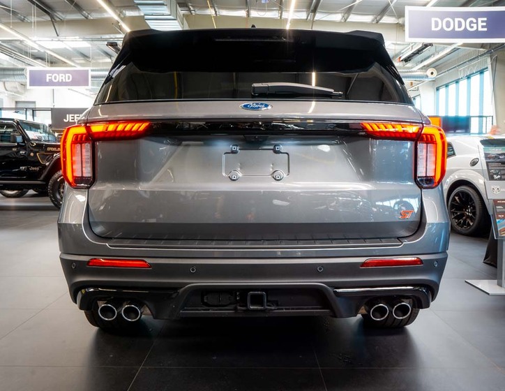 Ford Explorer 5