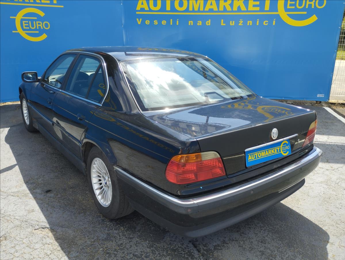 BMW Řada 7
