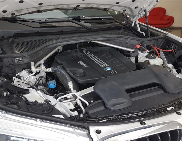 BMW X6 28