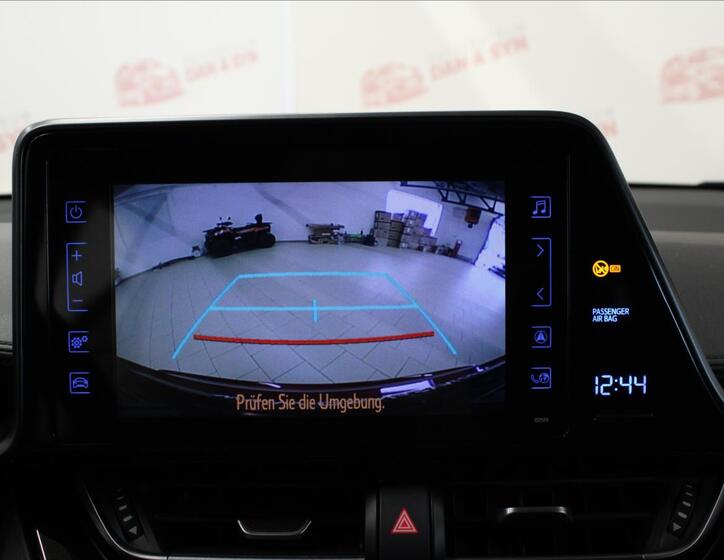 Toyota C-HR 24