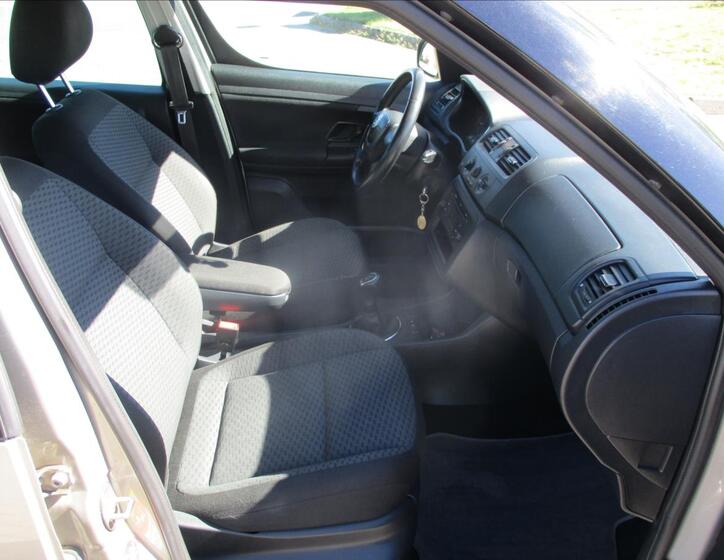 Škoda Roomster 13