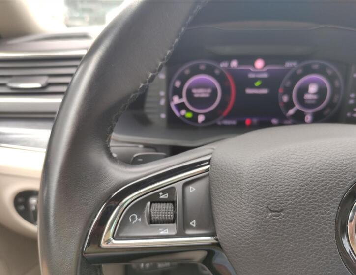Škoda Superb 13
