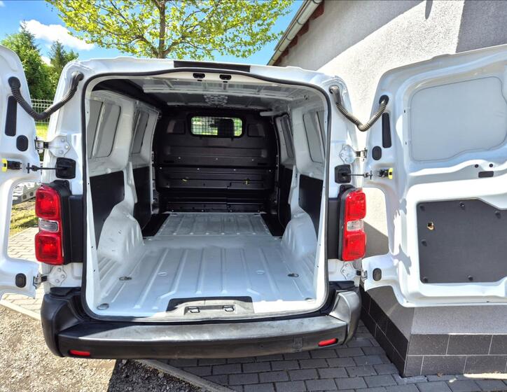 Toyota ProAce 14