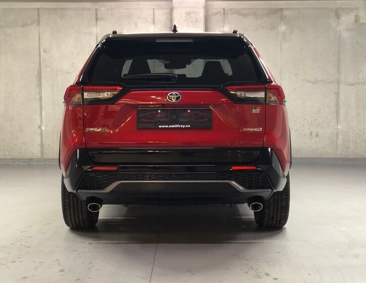 Toyota RAV4 6