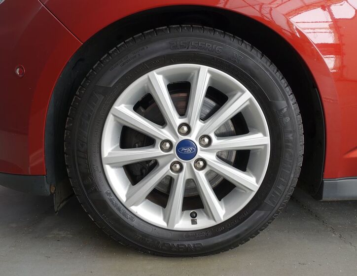Ford Grand C-MAX 28