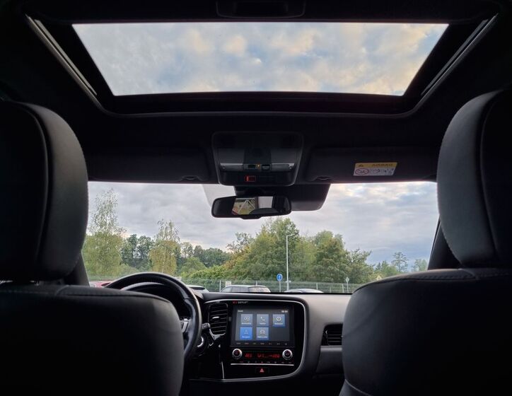 Mitsubishi Outlander 26