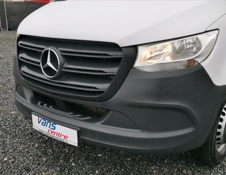 Mercedes-Benz Sprinter 20