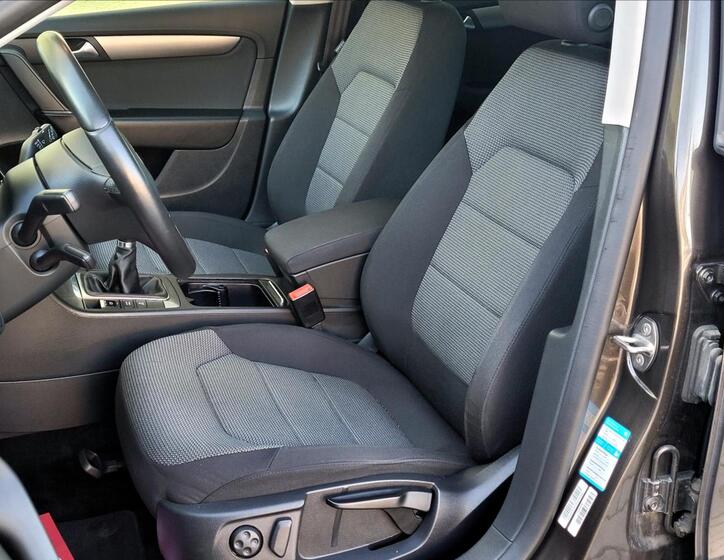 Volkswagen Passat 35