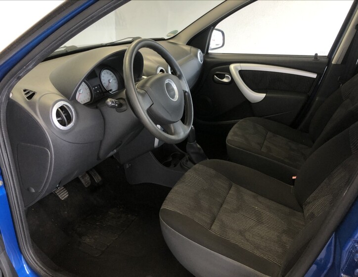Dacia Sandero 9