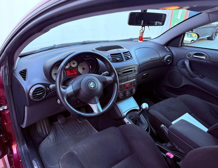 Alfa Romeo GT 11