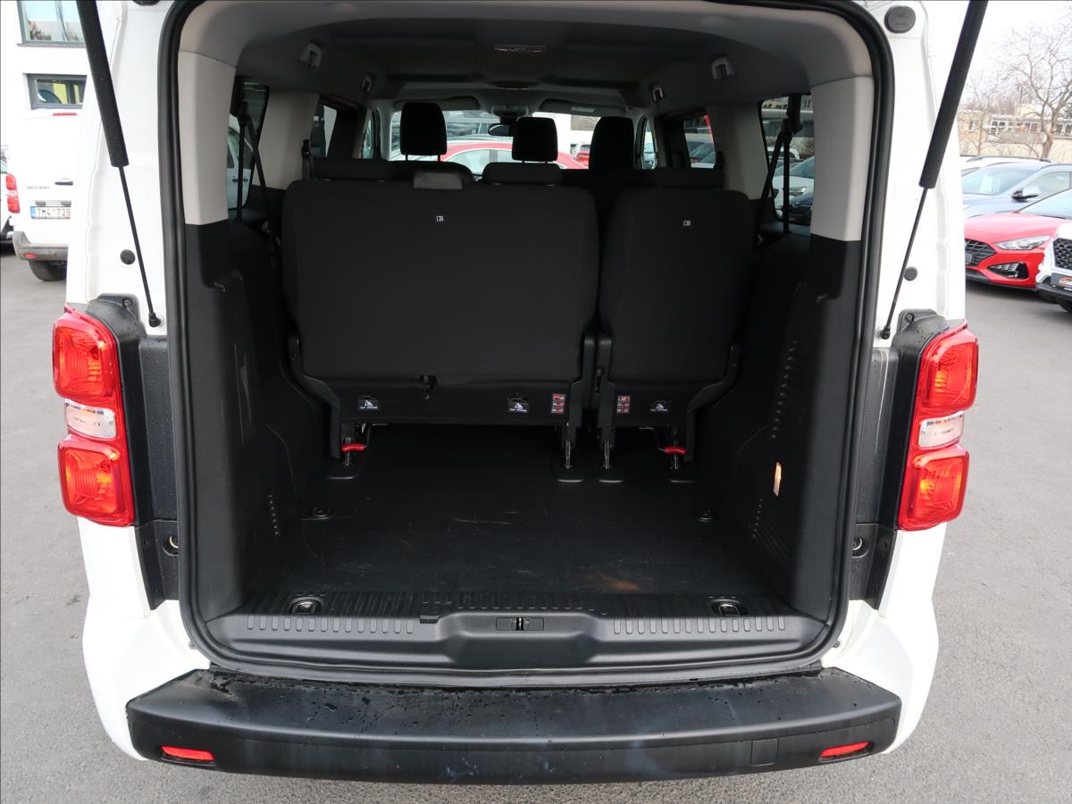 Peugeot Traveller