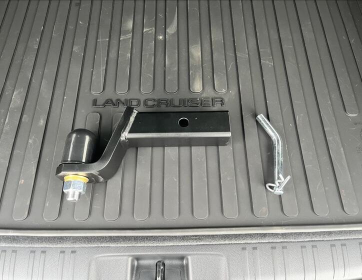 Toyota Land Cruiser 11