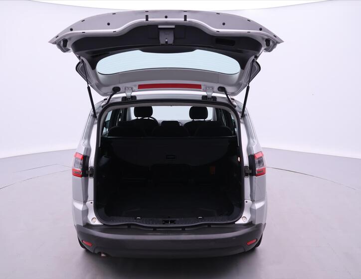 Ford S-MAX 9