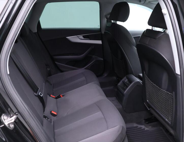 Audi A4 Allroad 16