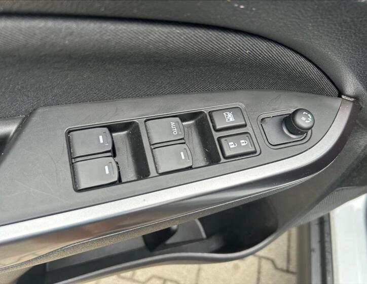 Suzuki Vitara 11