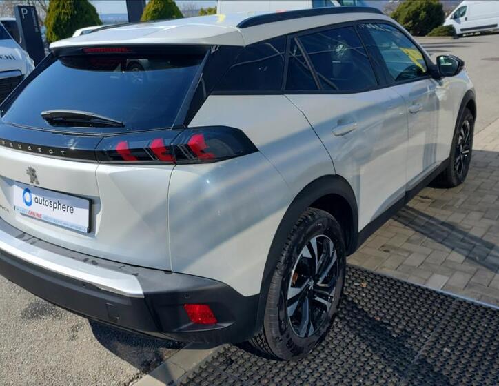 Peugeot 2008 3