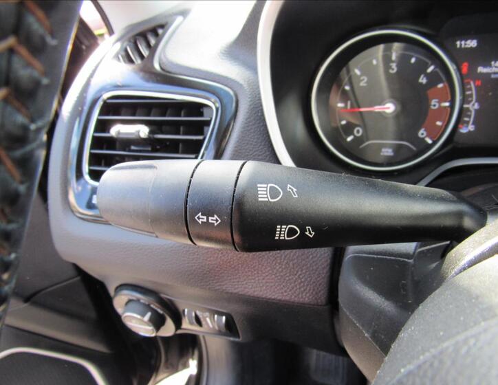 Jeep Compass 25