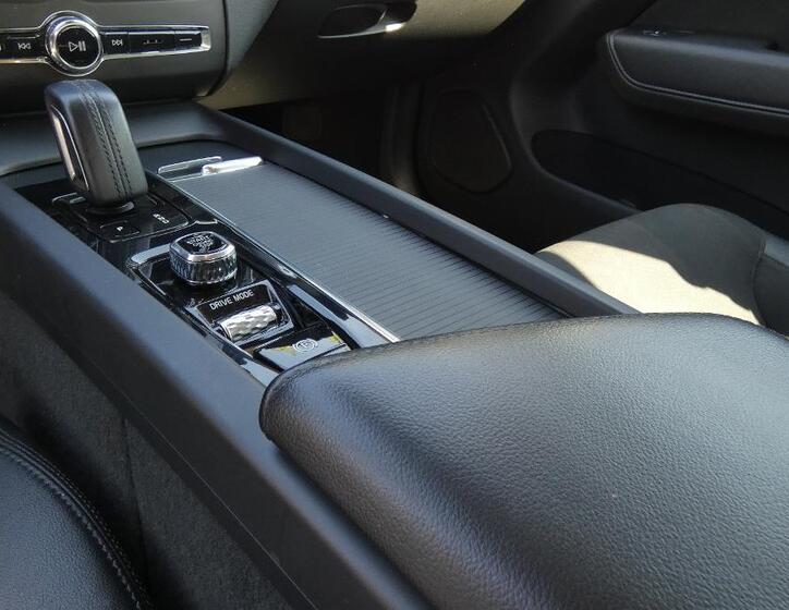 Volvo XC60 6