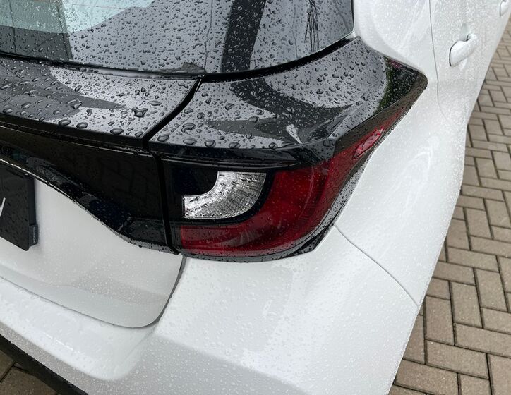Toyota Yaris 11