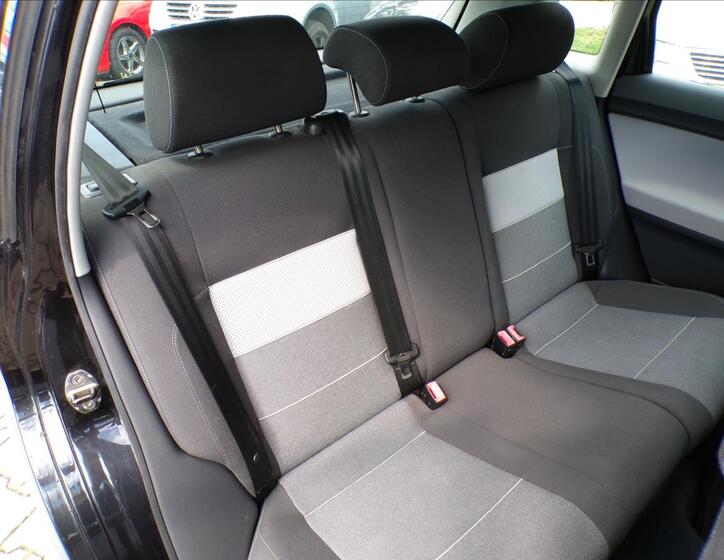 Volkswagen Polo 22
