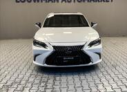 Lexus ES 300h 4