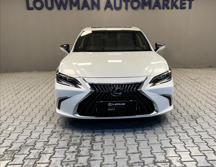 Lexus ES 300h 4
